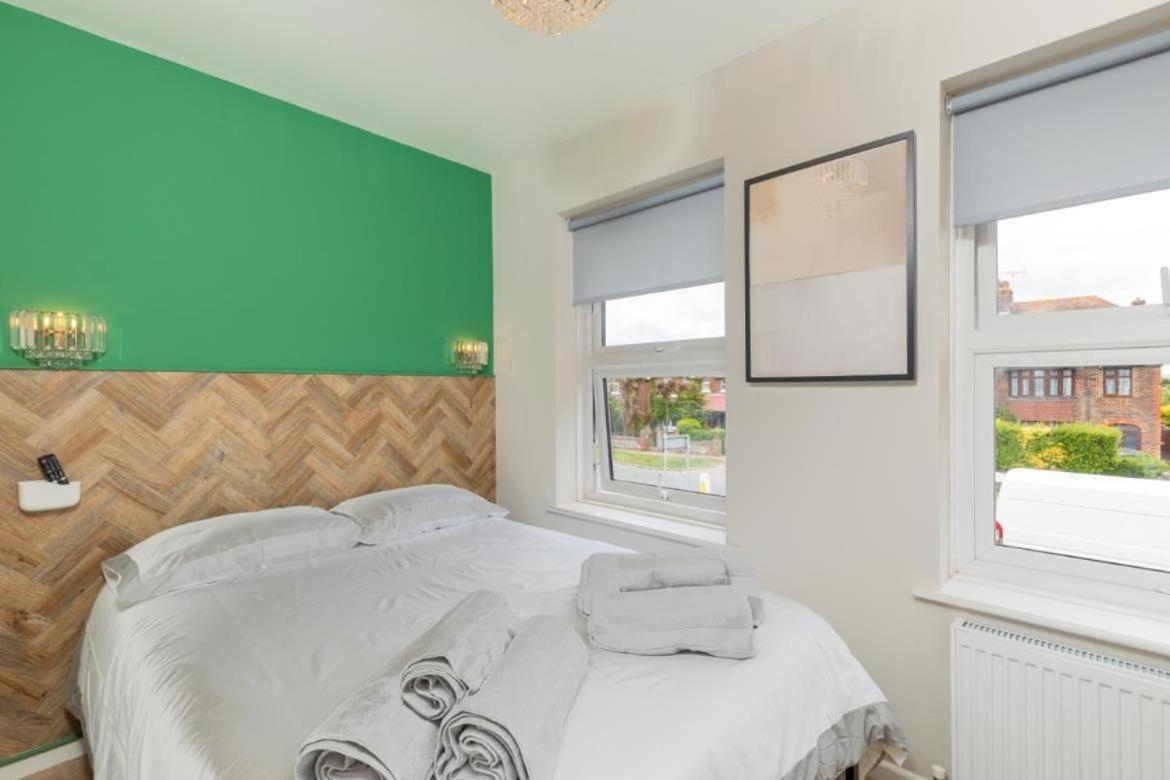 Ocean Studio Apartments Littlehampton Buitenkant foto